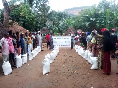 Madrasah Zeenatul Quran Rice Distribution